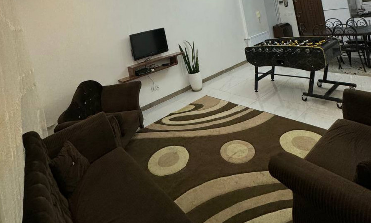 استأجر فيلا مكونة من غرفتي نوم مع ساحة ديناميكية بالقرب من البحر