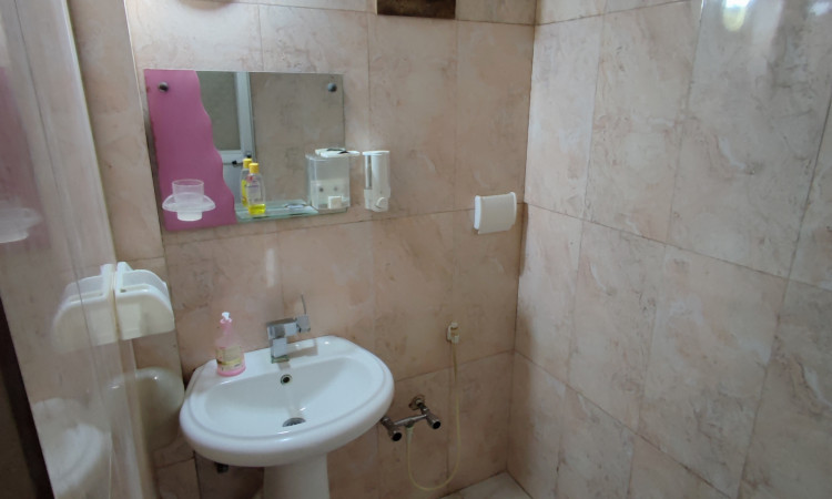 ویلا حیاط دارخونه پدری