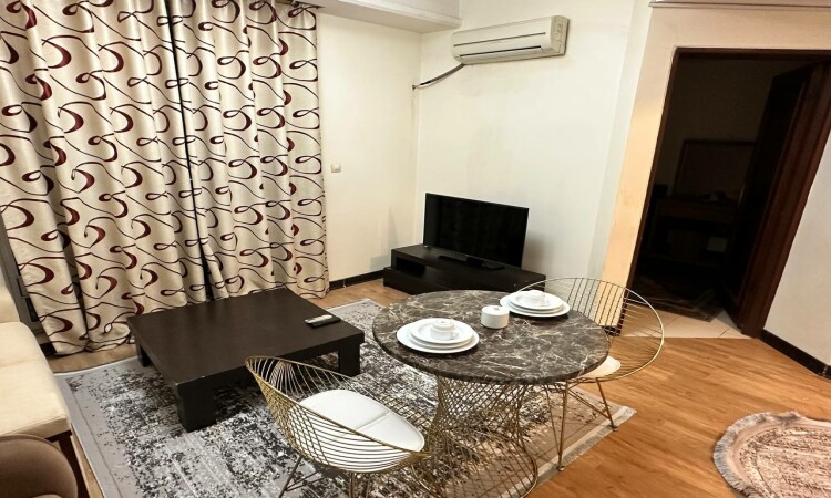 اجاره تك خوابه هيرمند چسبيده به بازار مرواريد