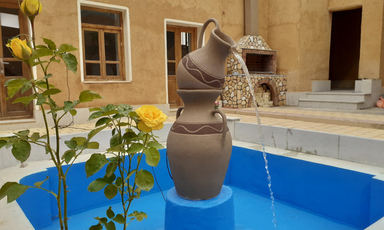 اقامتگاه ماه صنم دربست
