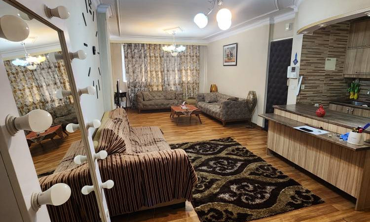 آپارتمان دو خوابه با کف پارکت