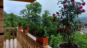 ویلا دوبلکس در اختیاررمحیطی جنگلی و