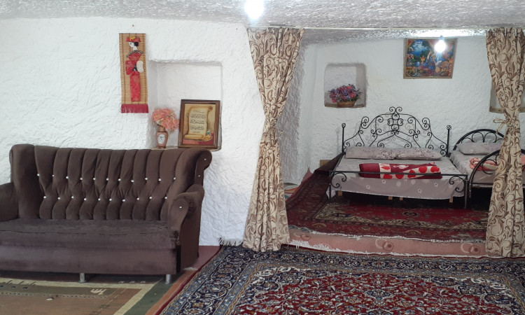 رزرو اقامتگاه بومگردی رضا
