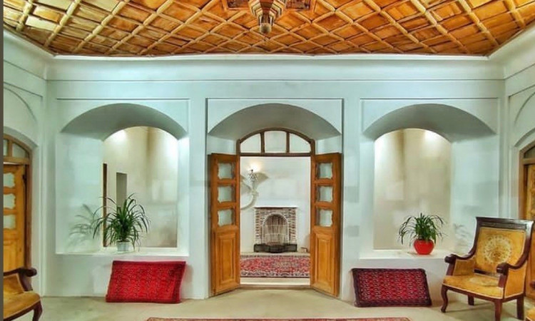 اقامتگاه سنتی عمارت ضیغمی واحد شاهنشین