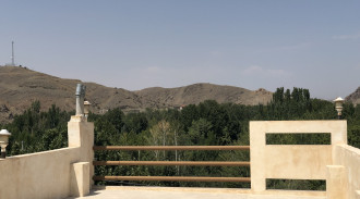 ویلا تک خوابه با منظره دلنشین رودخانه زاینده رود