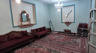 بومگردی خانه کاج واحد یاقوت