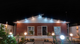 فيلا مع مسبح