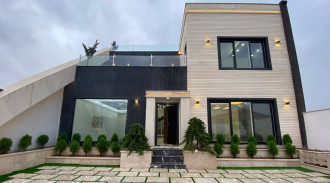 فيلا دوبلكس مع مسبح في بيئة هادئة ومريحة