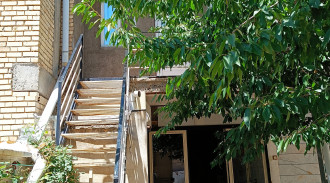 اجاره اقامتگاه تخت سلیمان با چشم انداز کوه