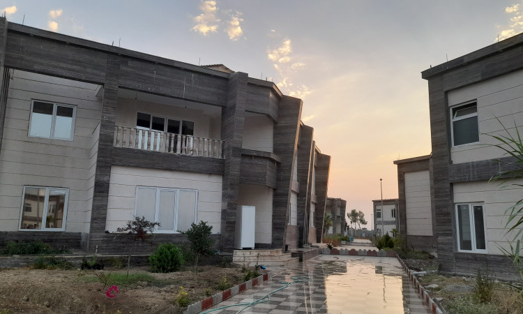 فيلا شاطئية من 4 غرف نوم في نظام
