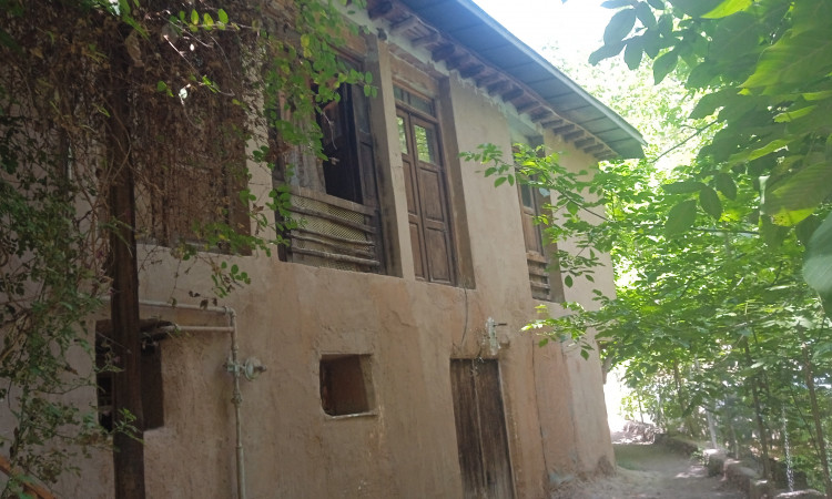 اجاره سوئیت سنتی سرسبز چشمه