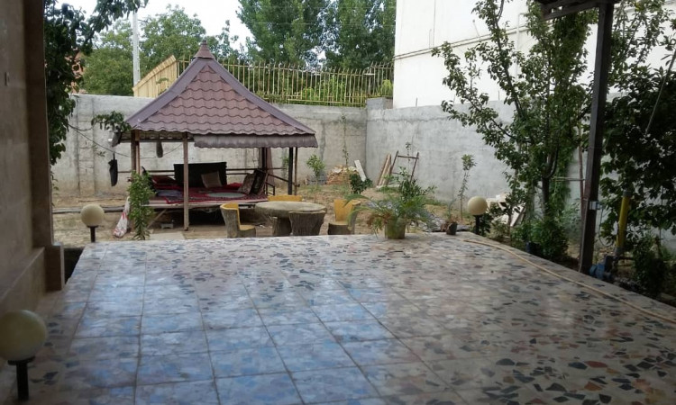 اجاره سوئیت باغ سرسبز دربست