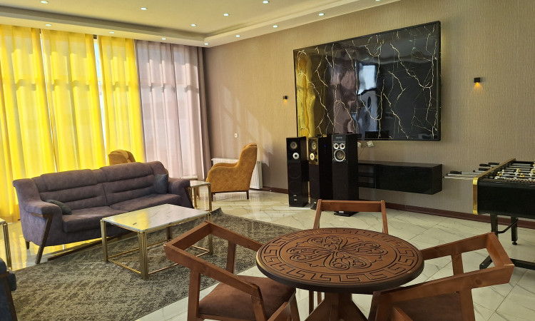 ویلای نوساز زانیار استخر روباز