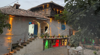 اقامتگاه بومگردی علی خان