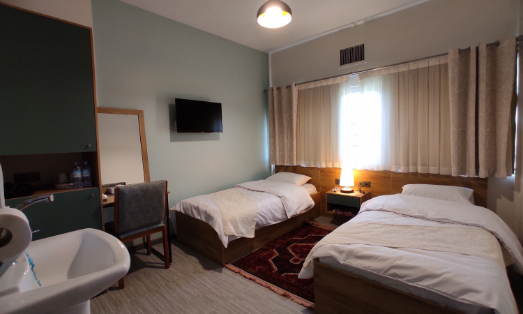 هتل شهریار نوین - اتاق دو تخته تویین