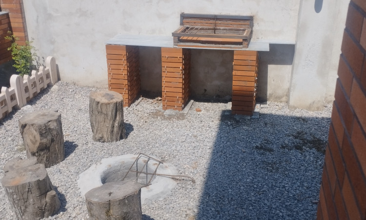 ویلا 2 خوابه دوبلکس جنگلی ملک با فوتبالدستی