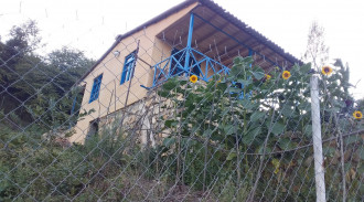 سكن الغابة بقرية زيارات