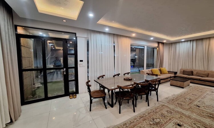 ویلا استخر آبگرم سرپوشیده شهریار