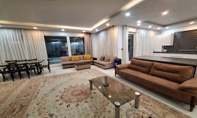 ویلا استخر آبگرم سرپوشیده شهریار