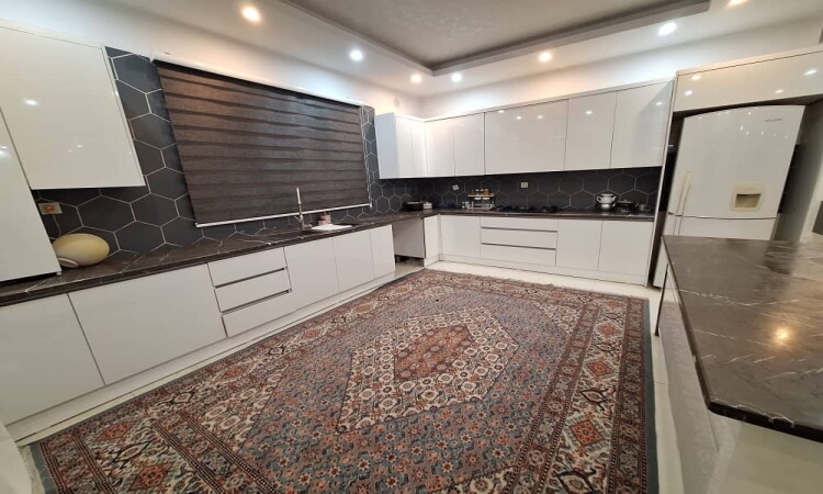 ویلا استخر آبگرم سرپوشیده شهریار