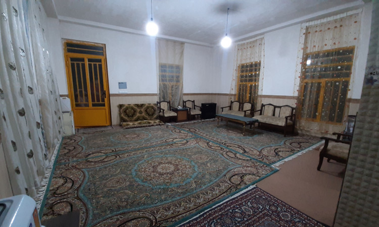 باغ ویلای دنج در دل کوه با طبیعت بکر