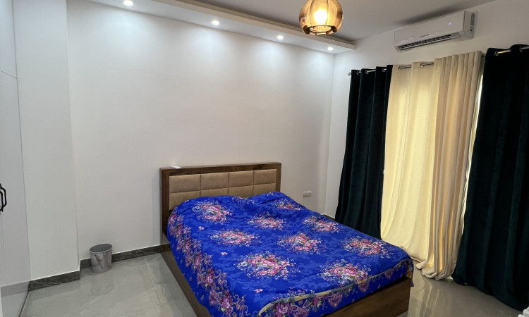 عمارت(کاخ ویلا) تریبلکس استخر دار 4 خواب
