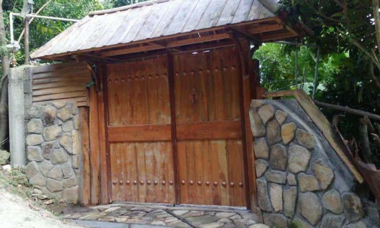 خانه مادر بزرگه (اتاق 2)