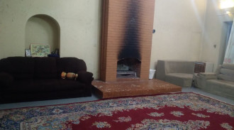 بومگردی هانی( اتاق شقایق )