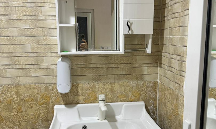 آپارتمان سه خوابه شیک فول امکانات