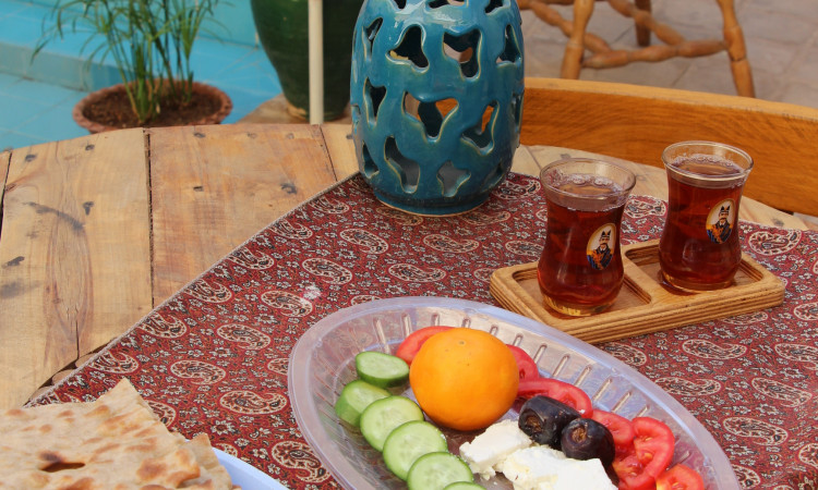 عمارت سنتی گلابگیر واحد8(گلاب)