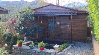 کلبه ماه تی تی _اقامتگاه بومگردی یارا