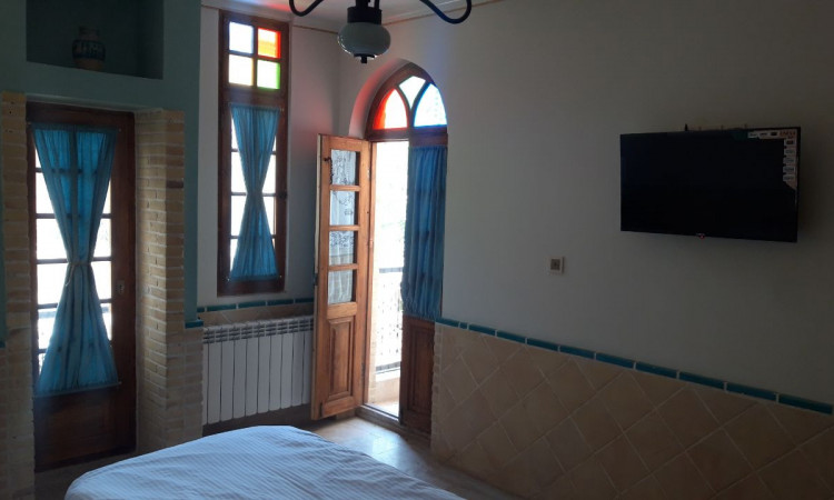 رزرو واحد سنتی گوشه عشاق