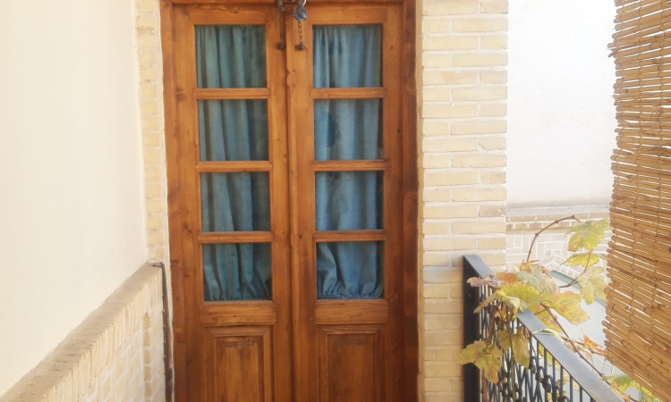 رزرو واحد سنتی گوشه عشاق