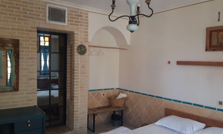 رزرو واحد سنتی گوشه عشاق