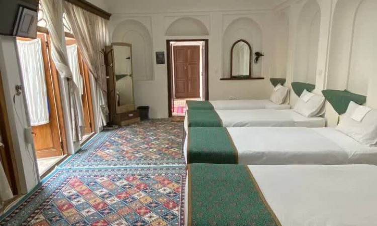 هتل سنتی کهن کاشانه(دو تخته تویین)