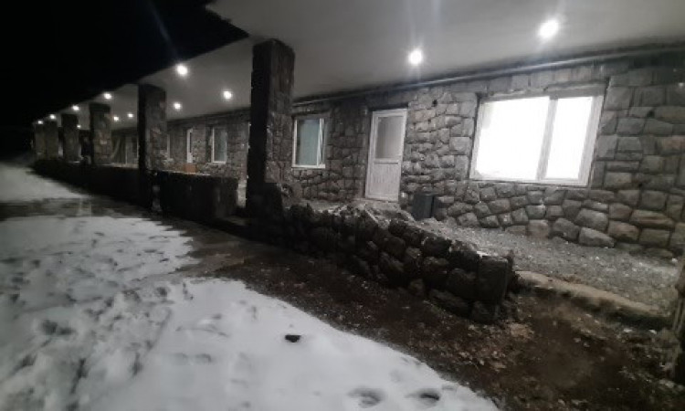 رزرو مجتمع گردشگری قله تخت زنگی(سوئیت 1 )
