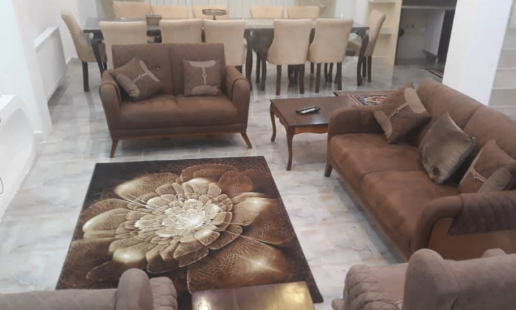 اجاره ویلا استخردار آراز
