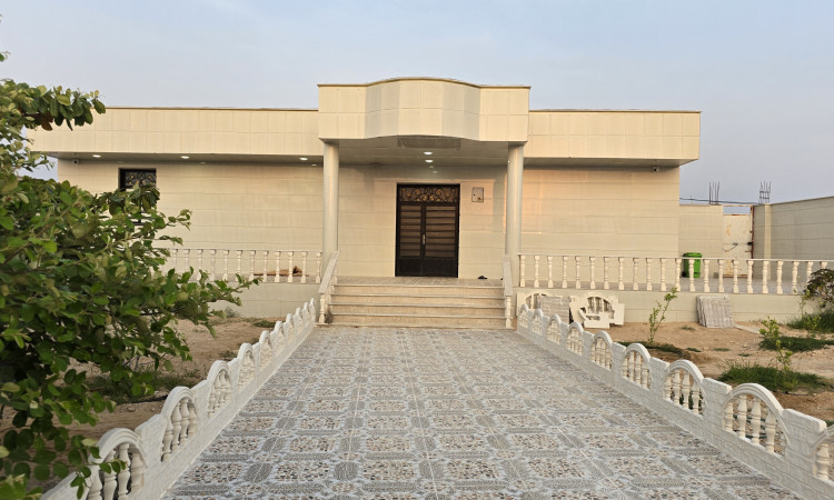 ویلا ساحلی مبله در جزیره لاوان
