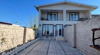 ویلا دو‌خوابه پلاک اول دریا دوبلکس ساحلی بوستانی