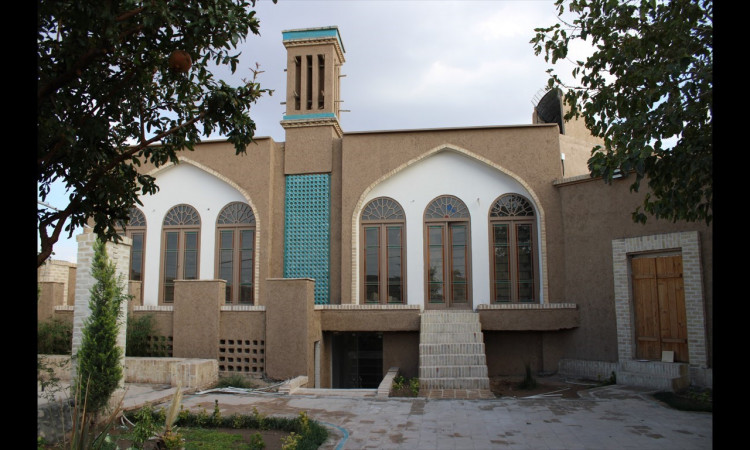 رزرو اقامتگاه بومگردی طُرفه(اتاق گلیم)