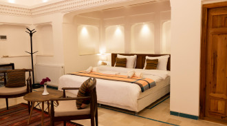 فندق كاتيروفا البوتيكي، ثلاثة أسرة، 205 (ثلاثة أبواب في جالينبون)