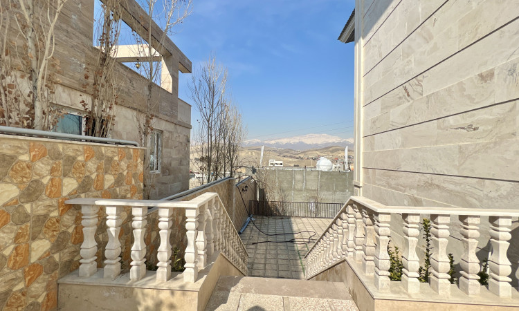 اجاره ویلا مدرن 4خواب استخر سرپوشیده و جکوزی گل مریم
