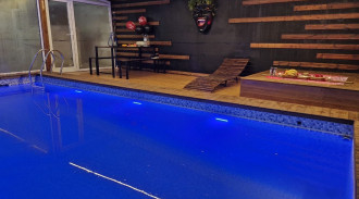 ویلا یک خوابه استخر ابگرم