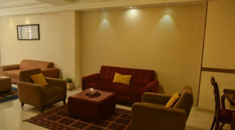 شقة كوروش ستاري للإيجار