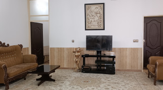 وحدة من غرفتي نوم في الطابق الأرضي في سلطان بانا