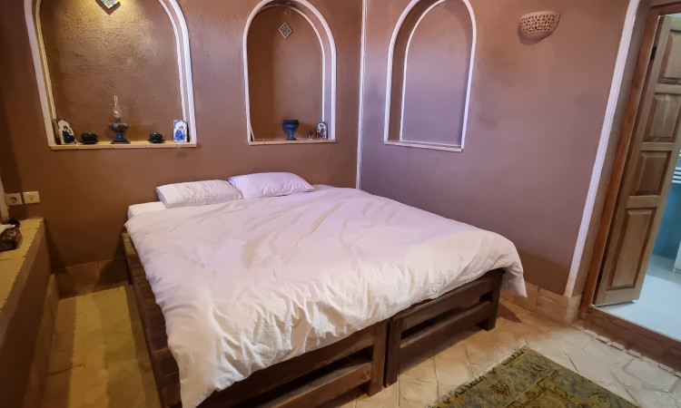 رزرو بوم گردی حوض خانه