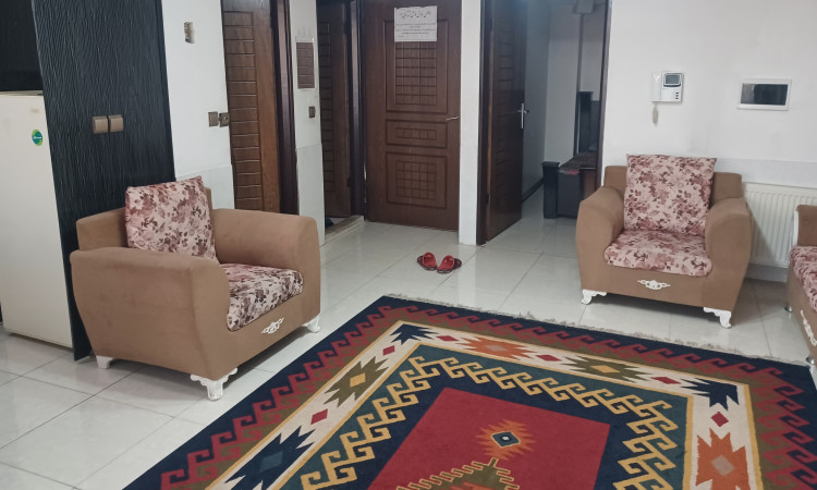 اجاره آپارتمان تک خواب اشراق طبقه دوم
