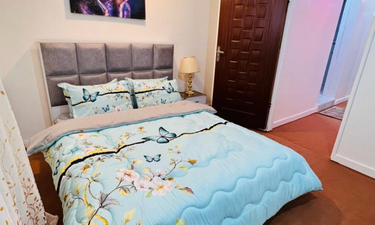 رزرو آپارتمان ام البنین واحد 4