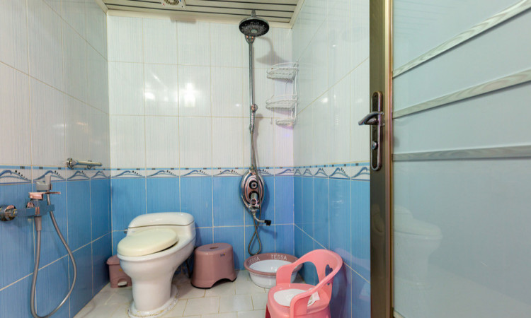 اجاره آپارتمان دو خواب پارکینگ دار خیابان امام رضا (2/1)