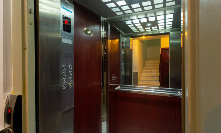 اجاره آپارتمان دو خواب پارکینگ دار خیابان امام رضا (2/1)